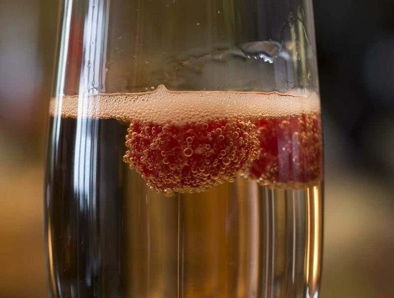 resources of Sparkling Water Pink Guava Juice exporters