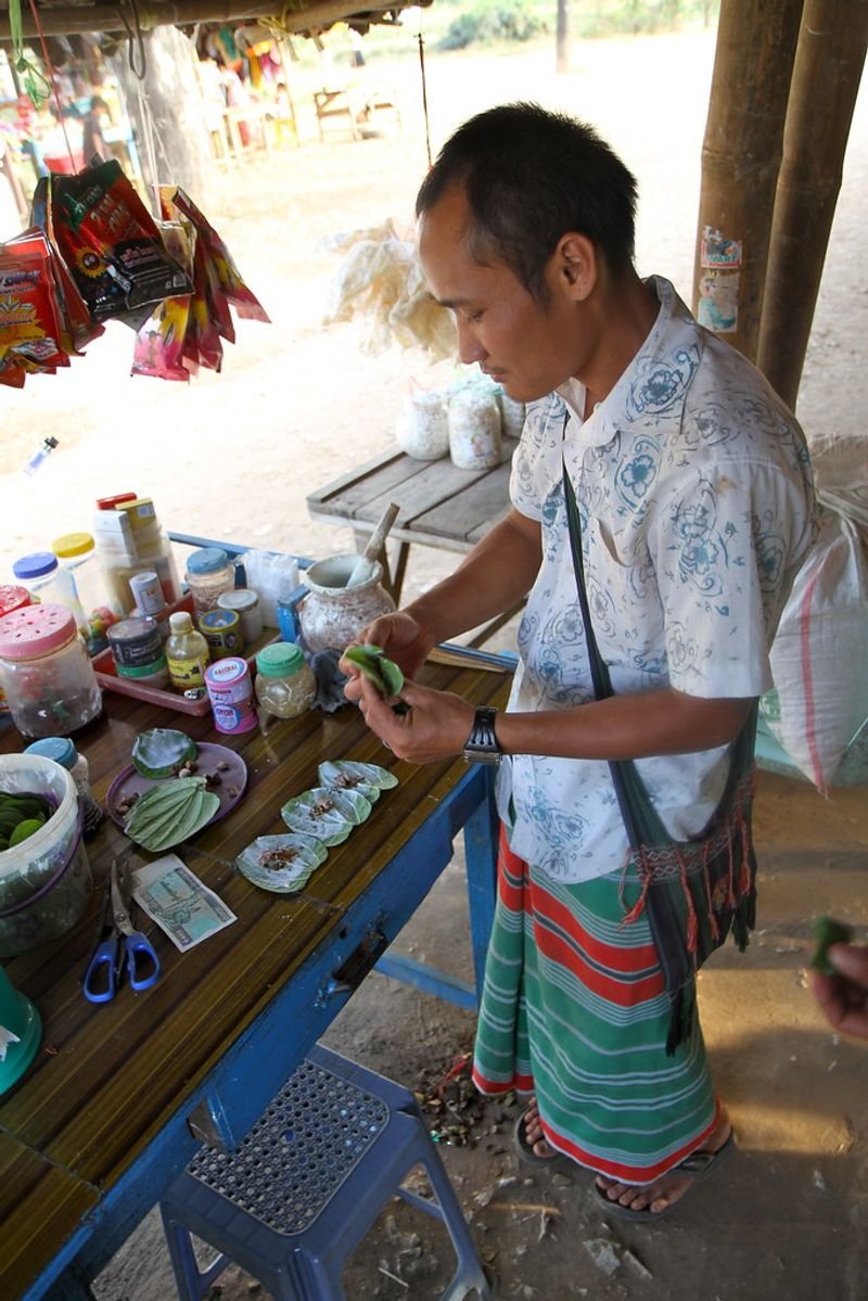 resources of Bali fashion clothing exporters
