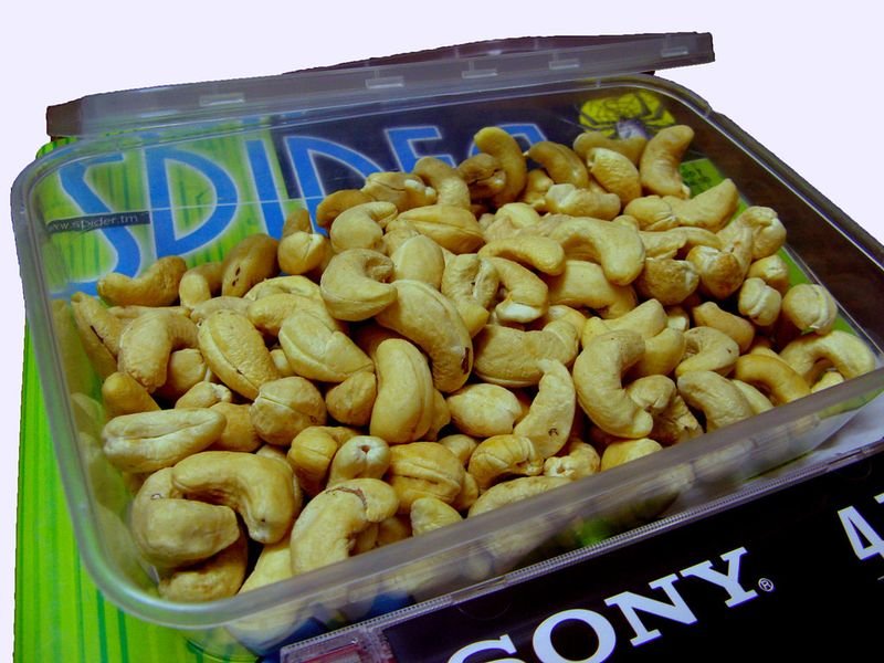 resources of Cashew Nuts  - Honey - BOX exporters