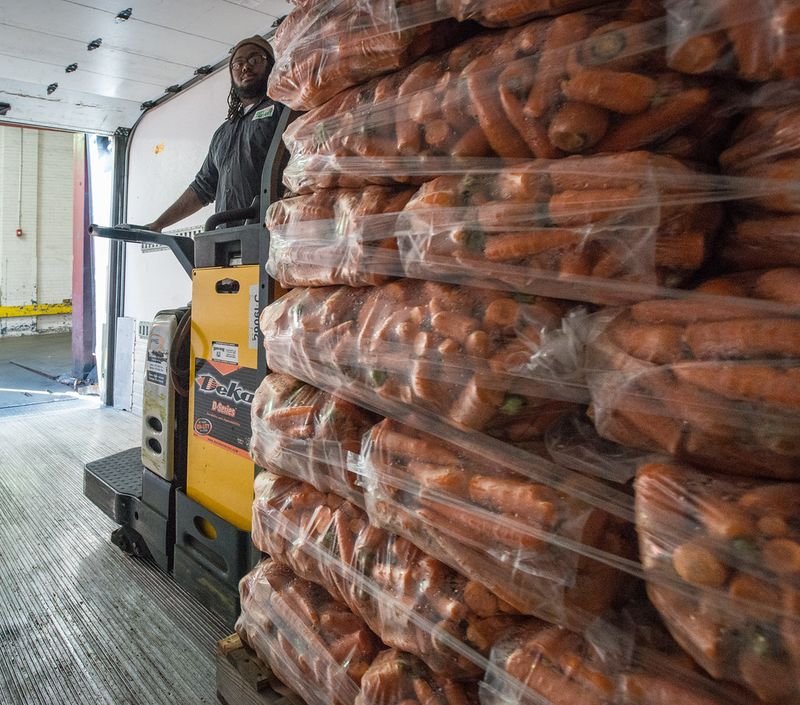 resources of Raw Yams  packed in  20kg bags exporters