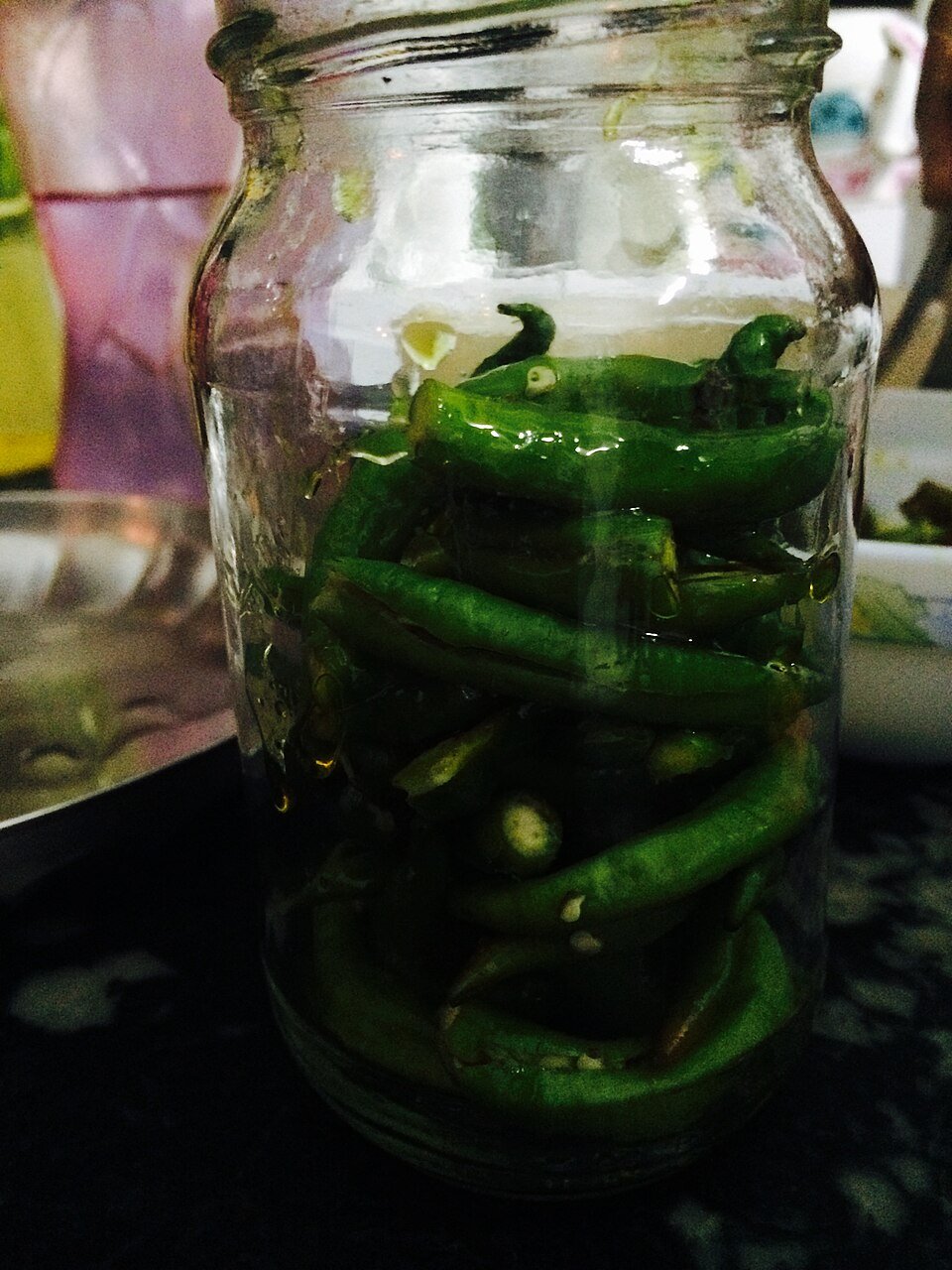 Fresh Green Chilli Exporters, Wholesaler & Manufacturer | Globaltradeplaza.com