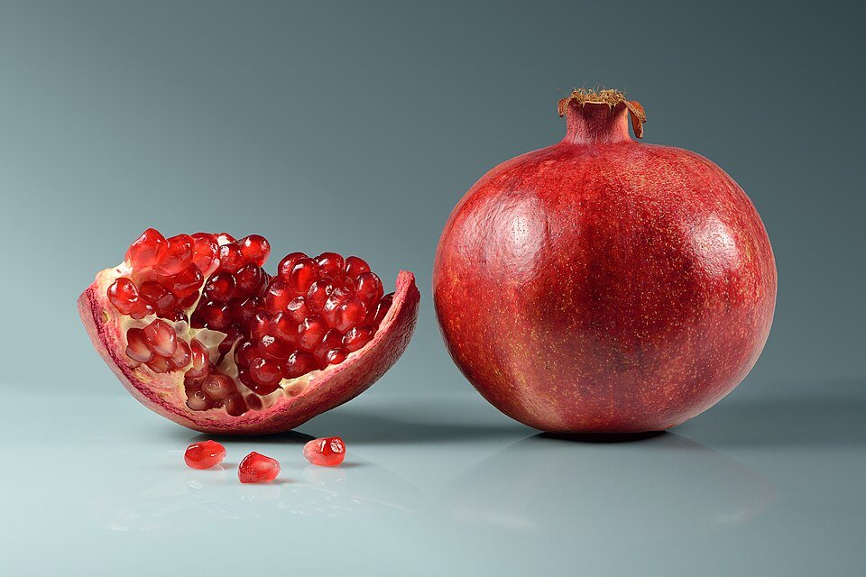 Pomegranate Exporters, Wholesaler & Manufacturer | Globaltradeplaza.com
