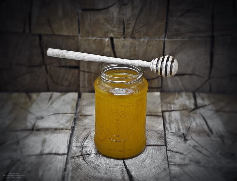 resources of High Quality Pure Nature Royal Jelly 10-HDA 1.6% exporters