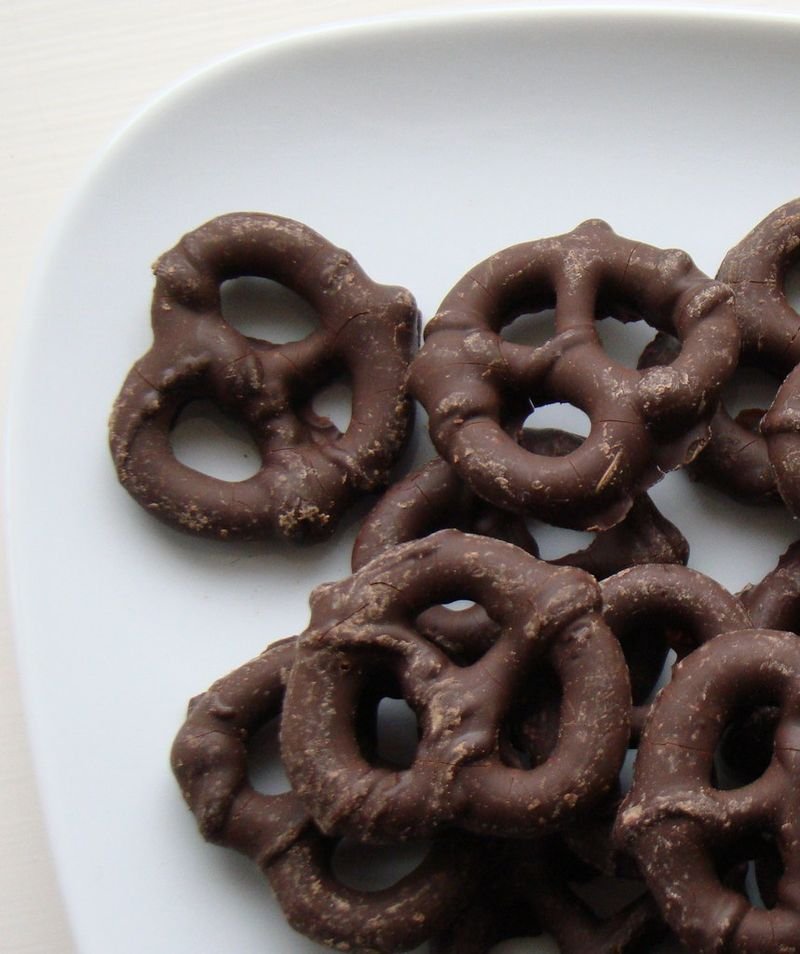 resources of Bella Chocolate Crispy Cereal 16g exporters