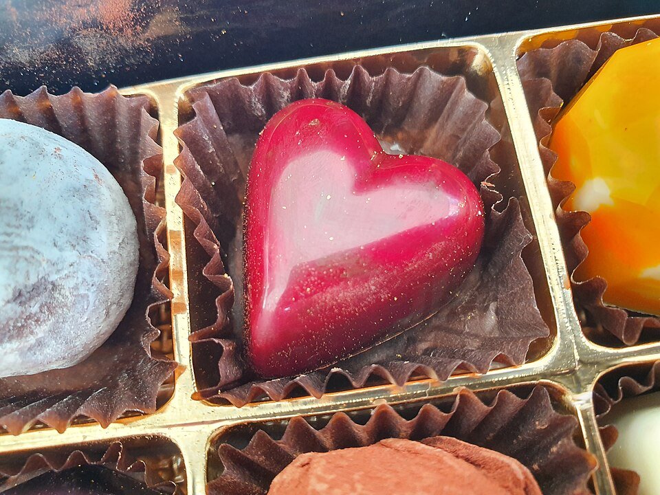 resources of Chocolate Compound Bar Supplier Indonesia exporters