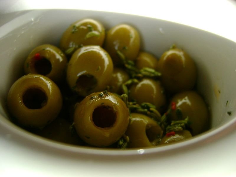 resources of Green Olives With Garlic exporters