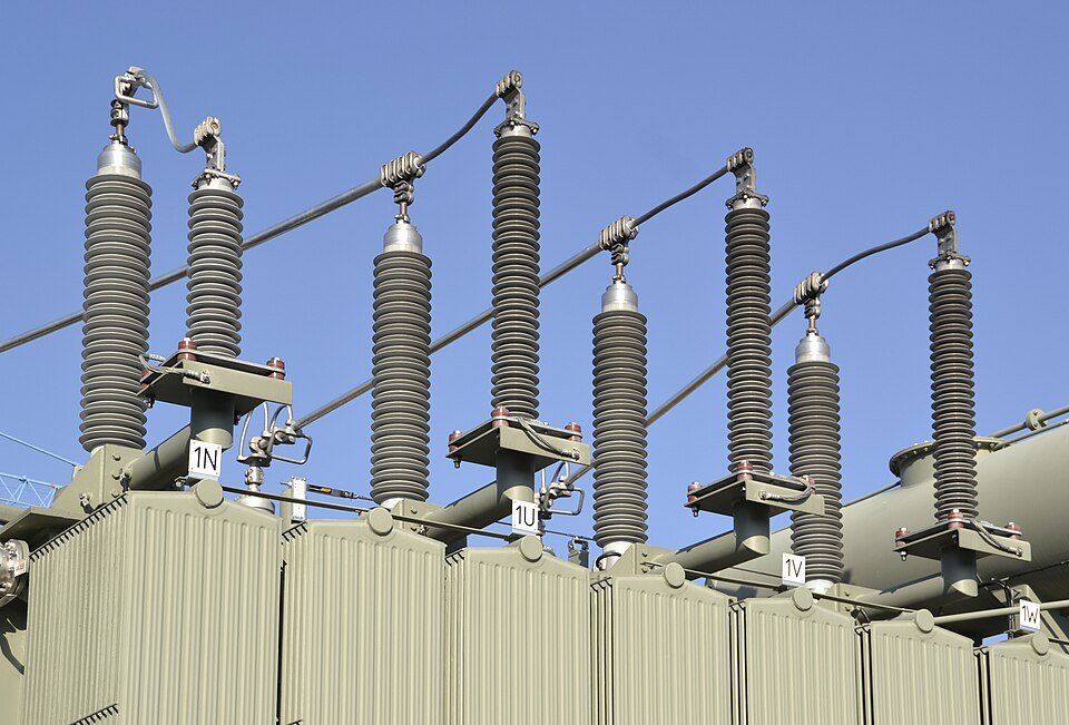 resources of Outdoor Ac High Voltage Vacuum Circuit Breaker exporters