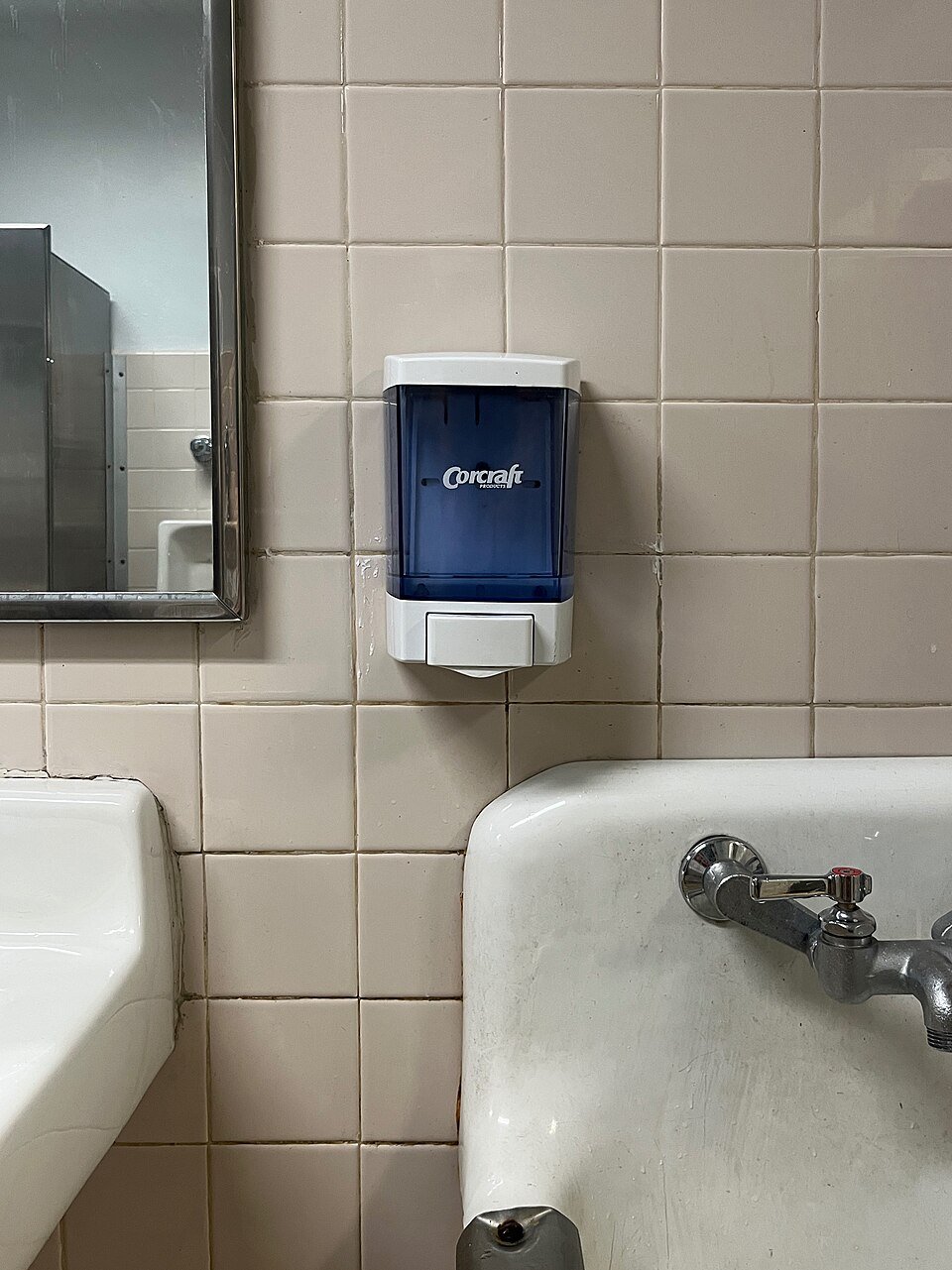 Soap Dispenser Exporters, Wholesaler & Manufacturer | Globaltradeplaza.com