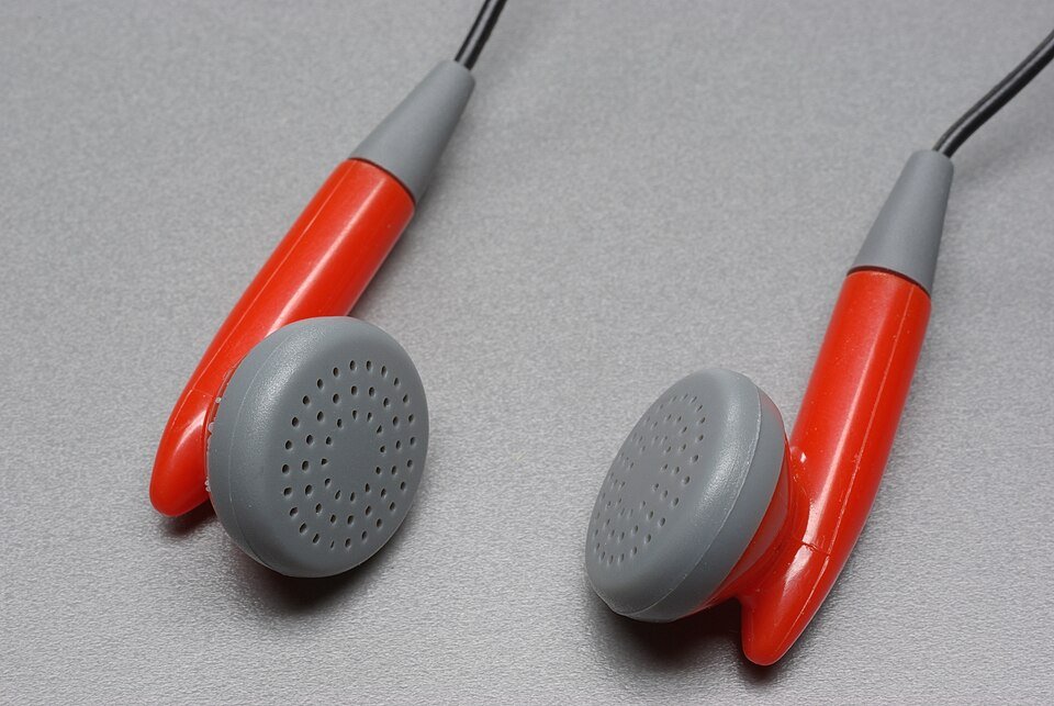 resources of Ear-hook Headphones - H316 exporters