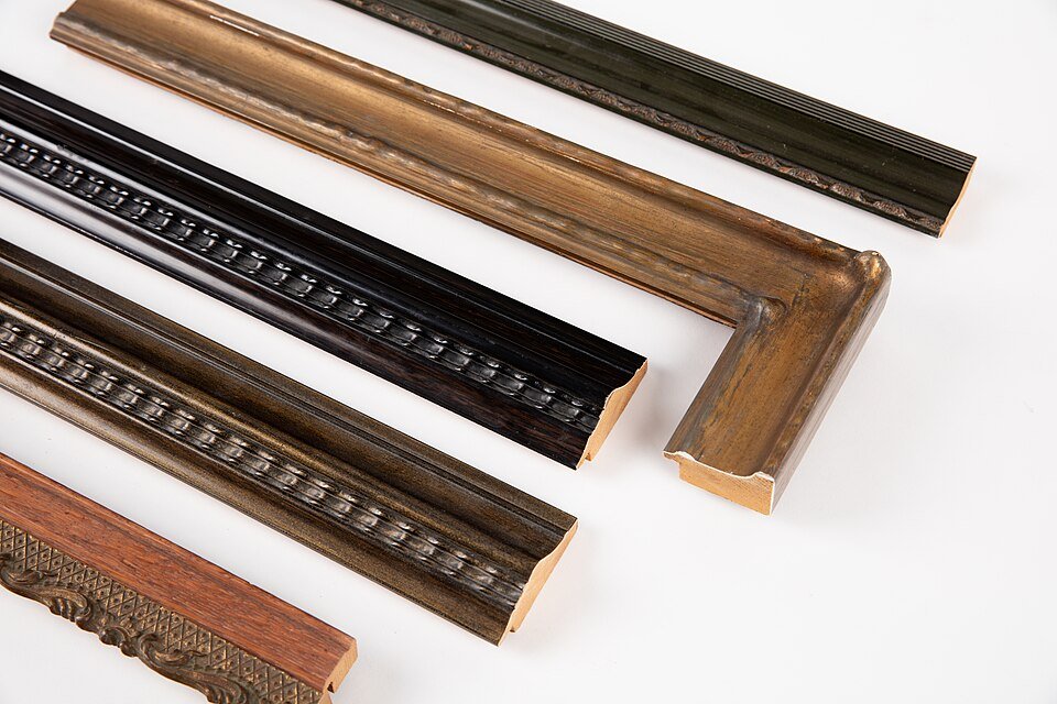 Frames Exporters, Wholesaler & Manufacturer | Globaltradeplaza.com