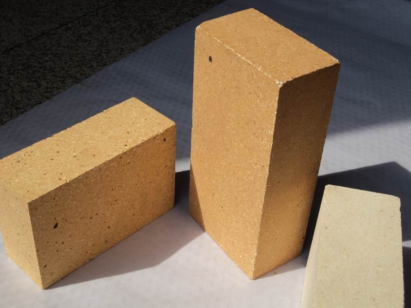 resources of Natural Flake Graphite Refractory Bricks exporters