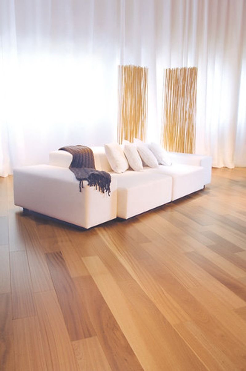 resources of Oak flooring exporters