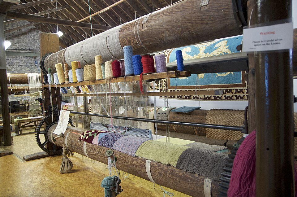 resources of Hand Woven Carpet And Rugs exporters