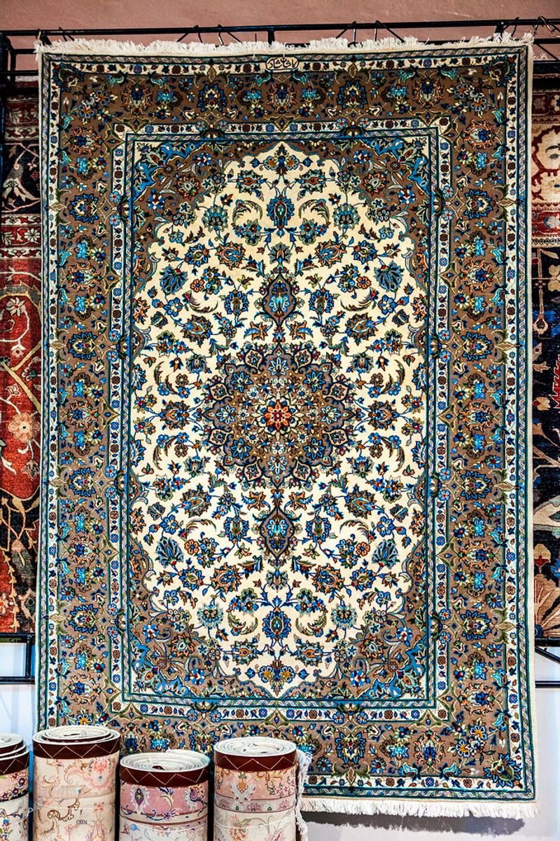 resources of HANDMADE WOOLEN FLATWEAVE RUG exporters