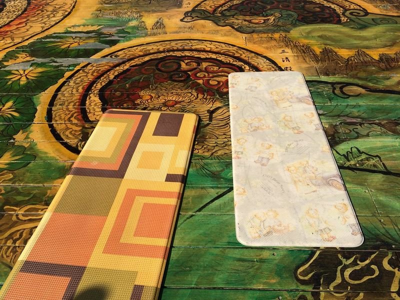 resources of New Multi-Purpose Yellow Three Core Table Bedspread Tapestry exporters