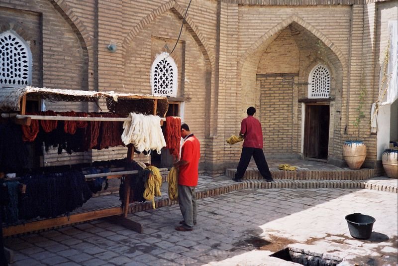 resources of Silk persian carpet exporters