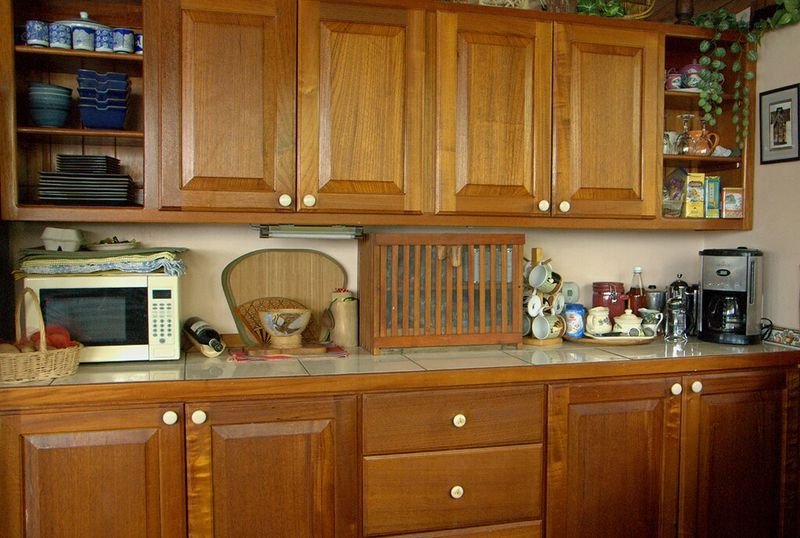 resources of YALIG Blister Kitchen Cabinet exporters