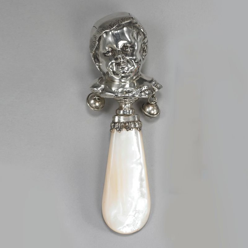 resources of Lady figurine pendant exporters