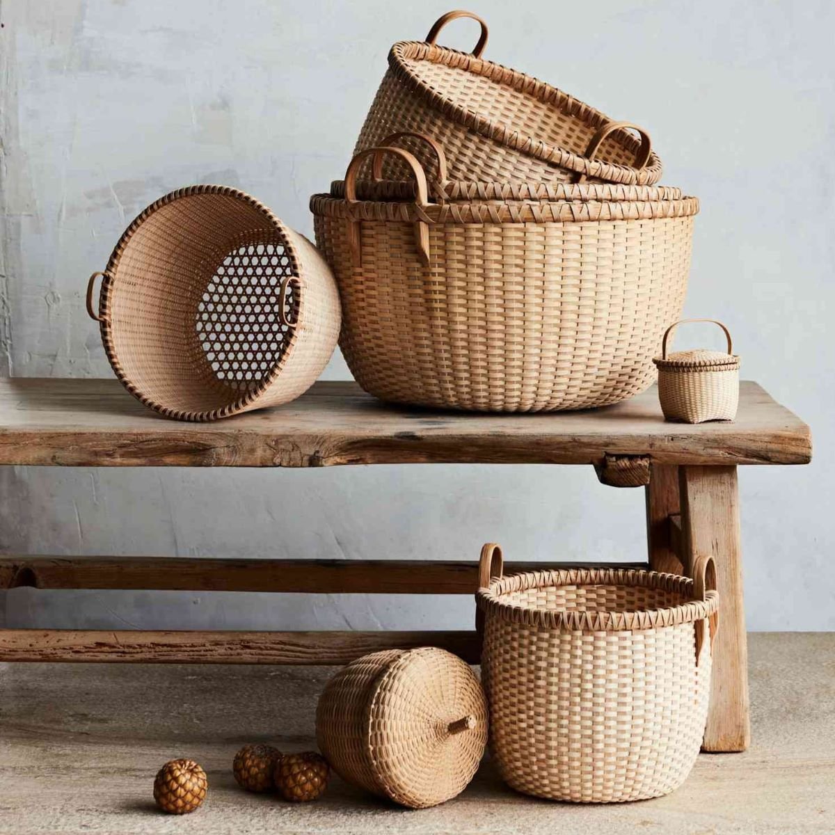 resources of BALL SHAPE SALT LAMP BASKET exporters