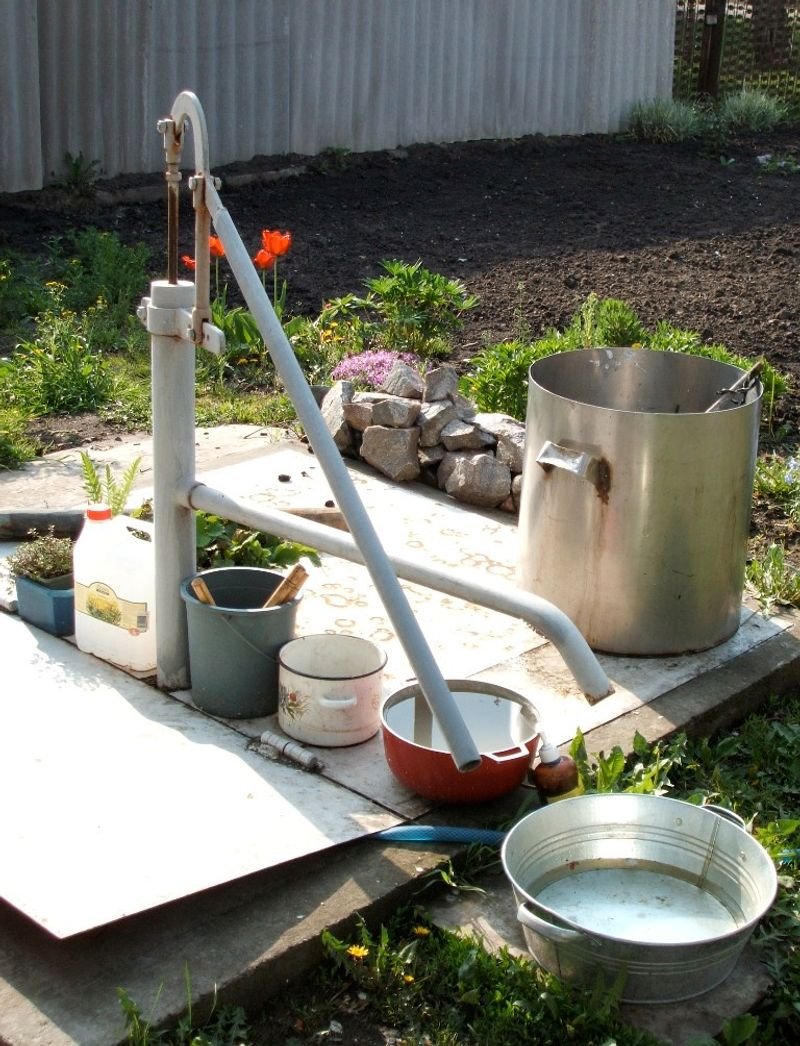resources of Manual Stain Steel Beekeeping Smoker exporters