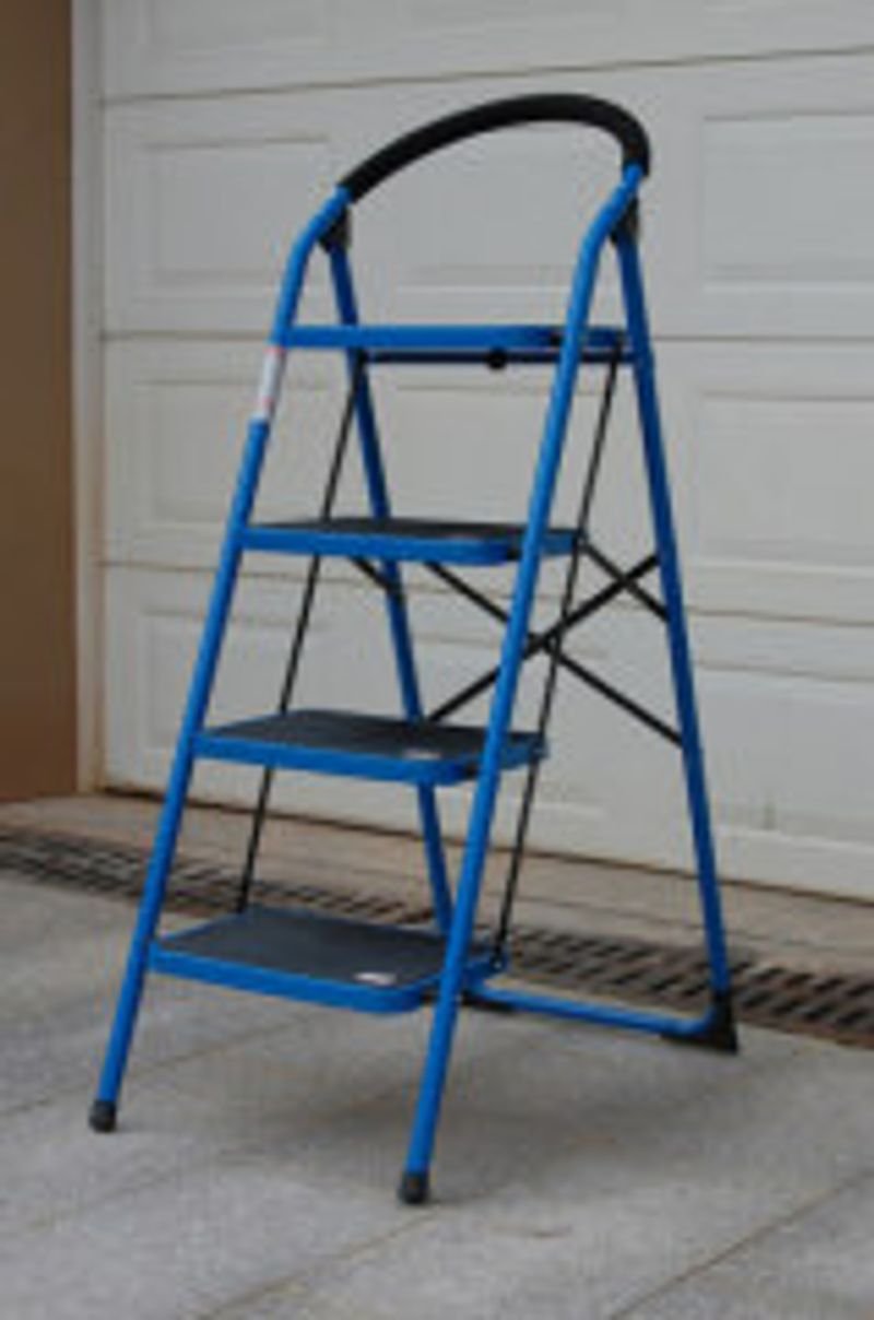 resources of Heavy Duty Folding Steel Tire Racking exporters