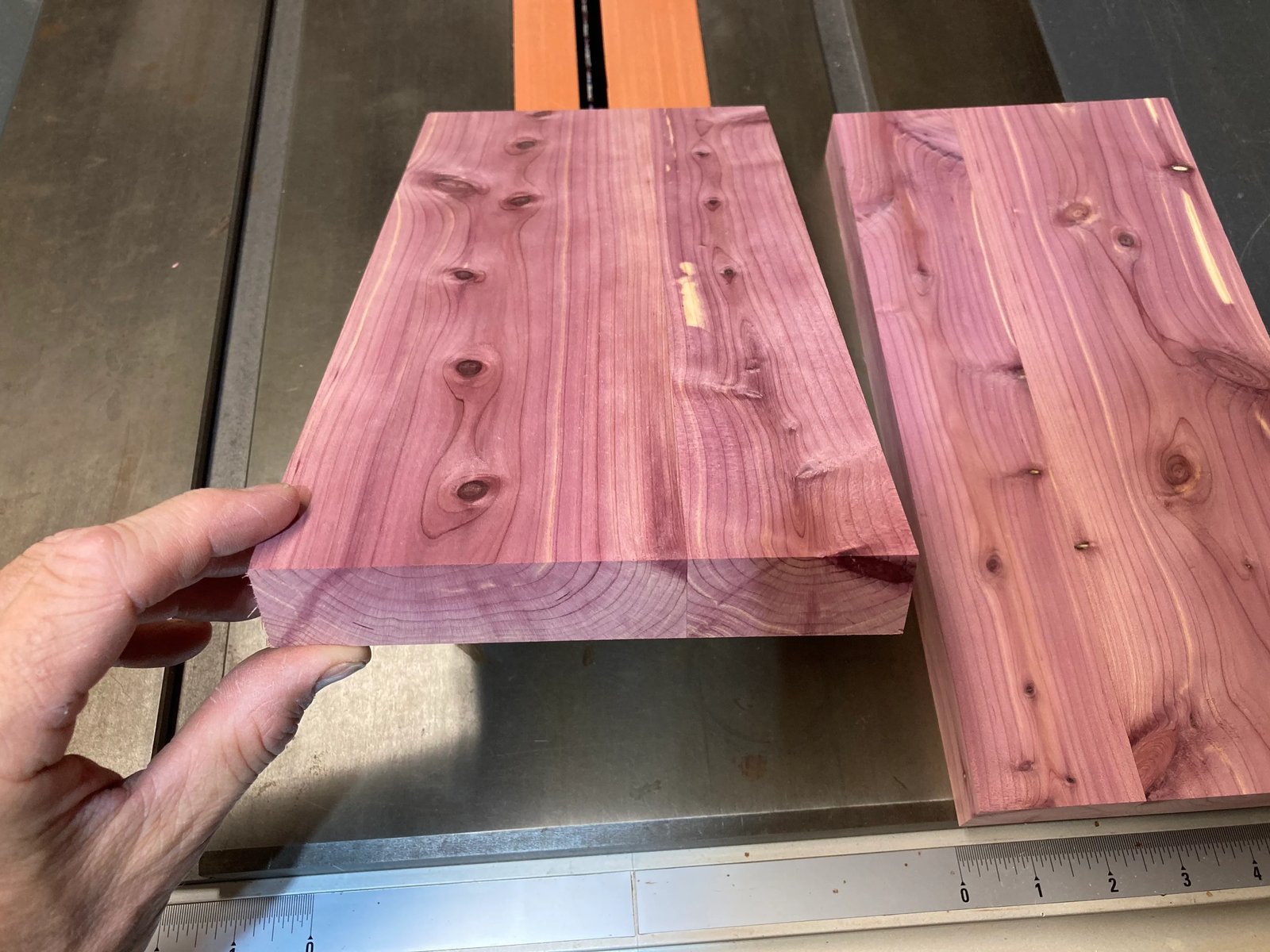 resources of Red Merantisawn Lumber - S4s - Panels exporters