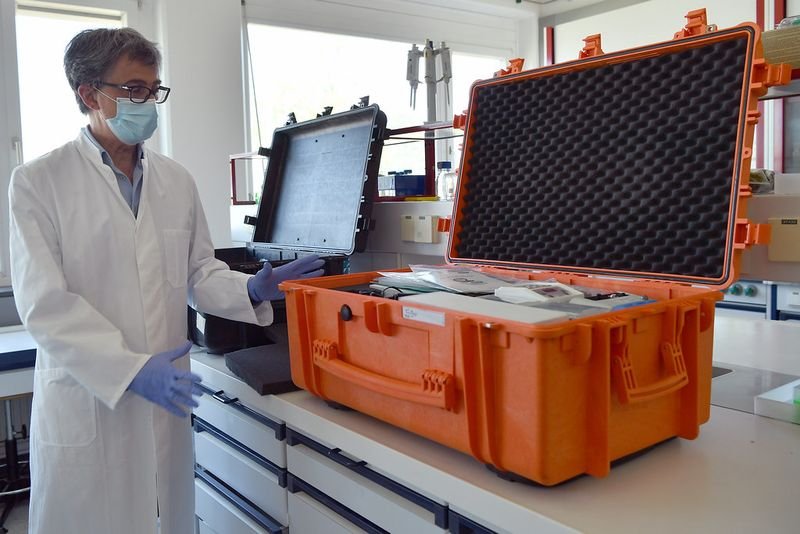 resources of Directional portable NDT X-ray equipment exporters