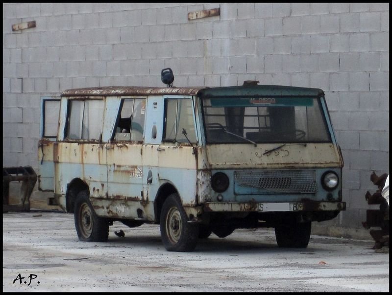 resources of 1988 Toyota Hiace Truck exporters