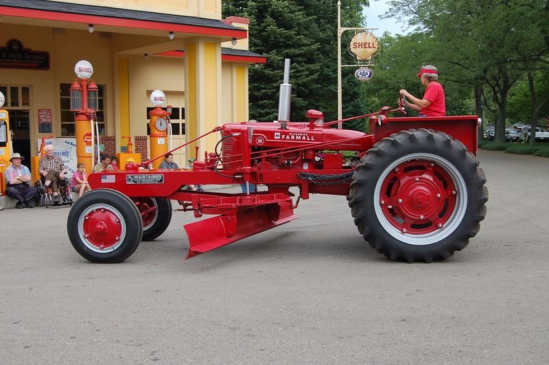 resources of Agricultural Tractor - Bdy-7540R exporters