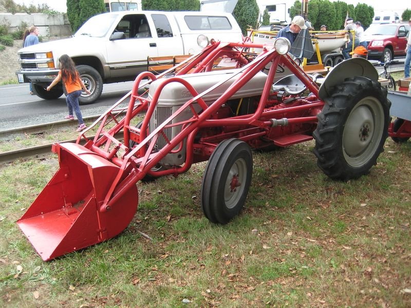 resources of QLN  300hp Tractors exporters