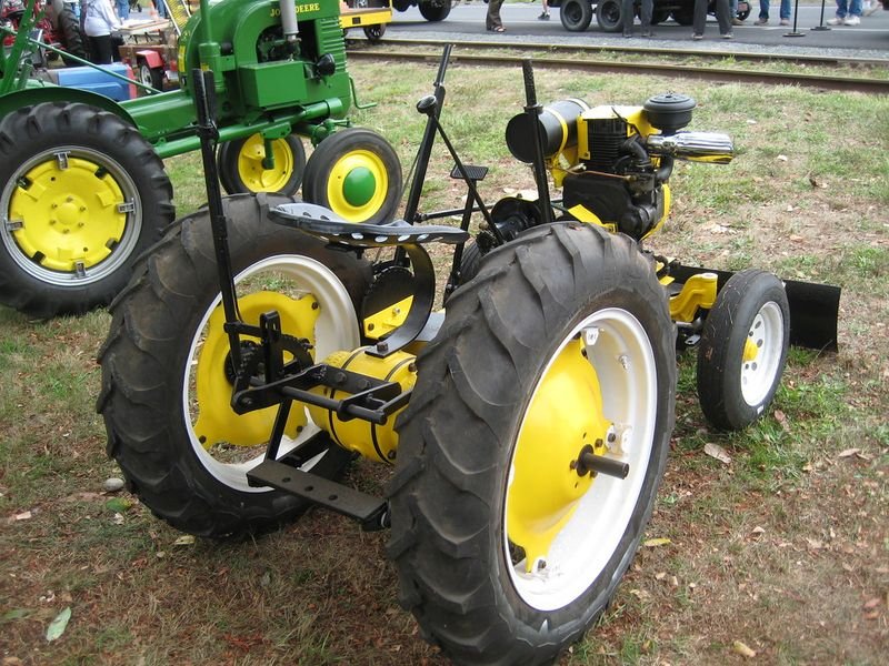 resources of Massey Ferguson 375 (2WD 75 HP) Brand New exporters