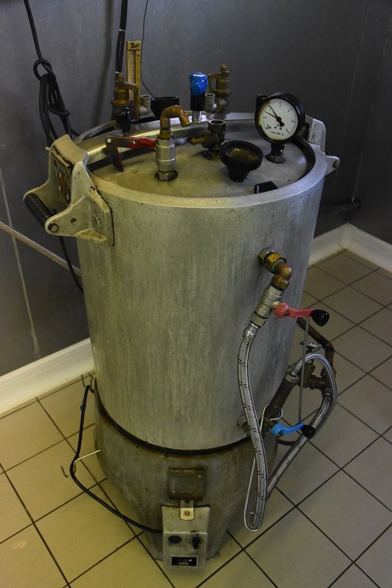 resources of Stem Cell Liquid Nitrogen Tank KGSQ exporters