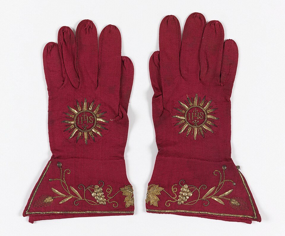 Cardinal Gloves Exporters, Wholesaler & Manufacturer | Globaltradeplaza.com