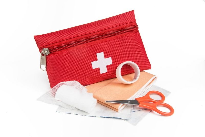 resources of First aid kit (19*16*5cm) exporters