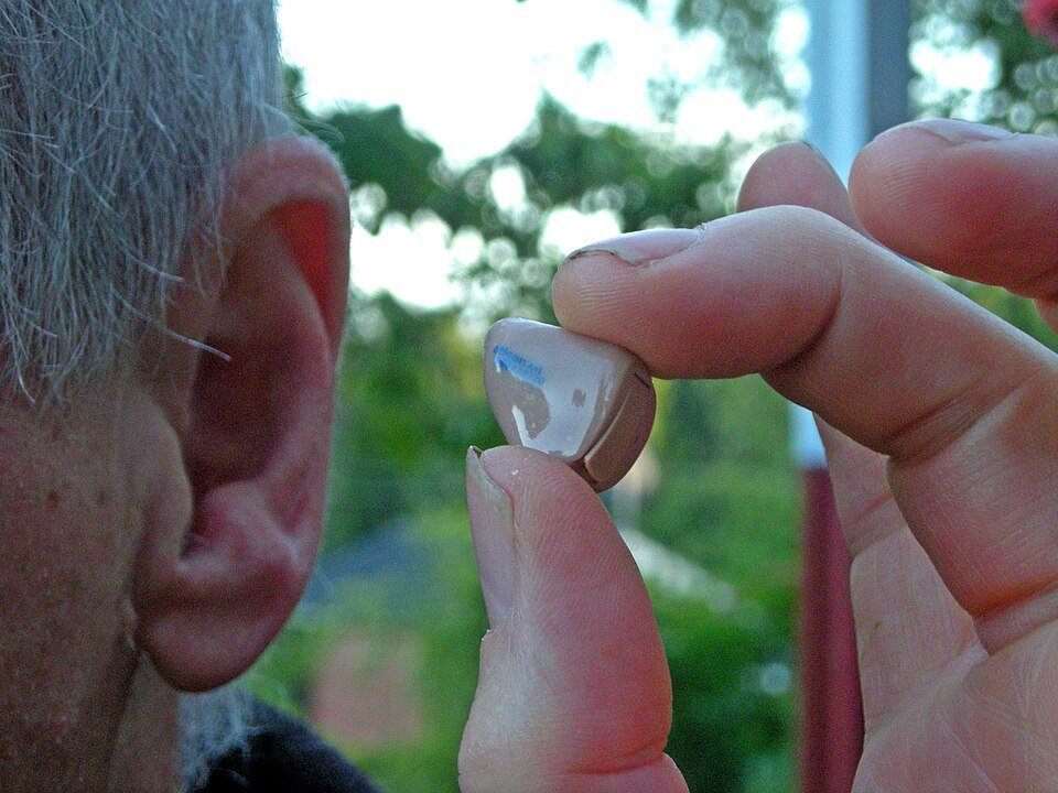 Hearing Aids Exporters, Wholesaler & Manufacturer | Globaltradeplaza.com
