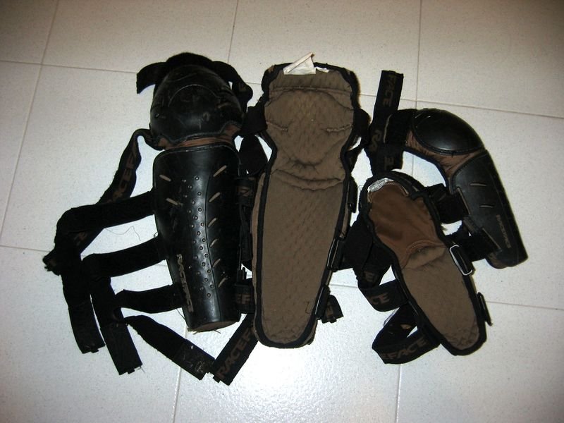 resources of Tactical Outdoor Cross Over Leg Rig Black exporters