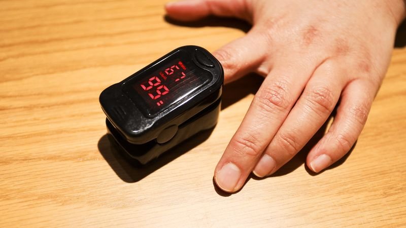 resources of Mericonn Color Screen Fingertip Oximeter exporters