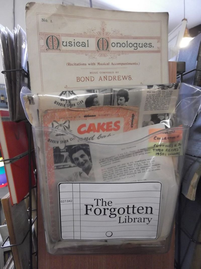resources of Old Newspaper exporters