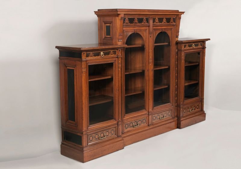 resources of Carved Bookshelf Wood Furniture exporters