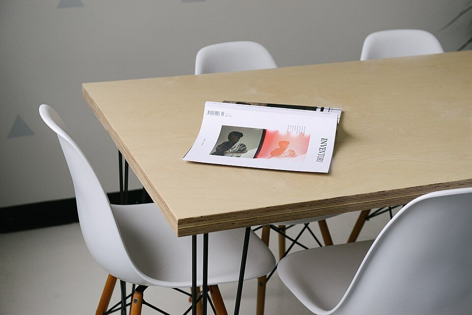Wooden Office Tables Exporters, Wholesaler & Manufacturer | Globaltradeplaza.com