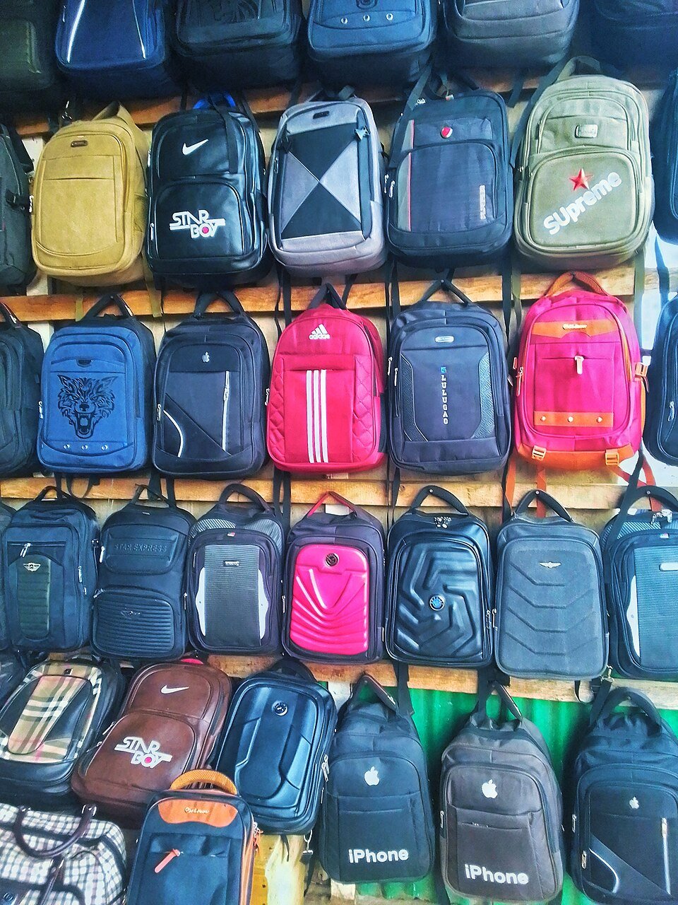 School Bags Exporters, Wholesaler & Manufacturer | Globaltradeplaza.com