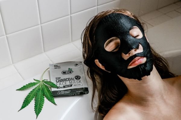 Charcoal Face Mask Exporters, Wholesaler & Manufacturer | Globaltradeplaza.com