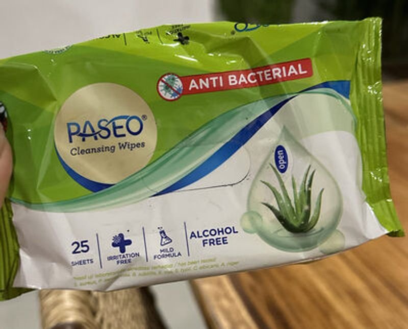 resources of Dettol Floral Wipes, 1 no exporters