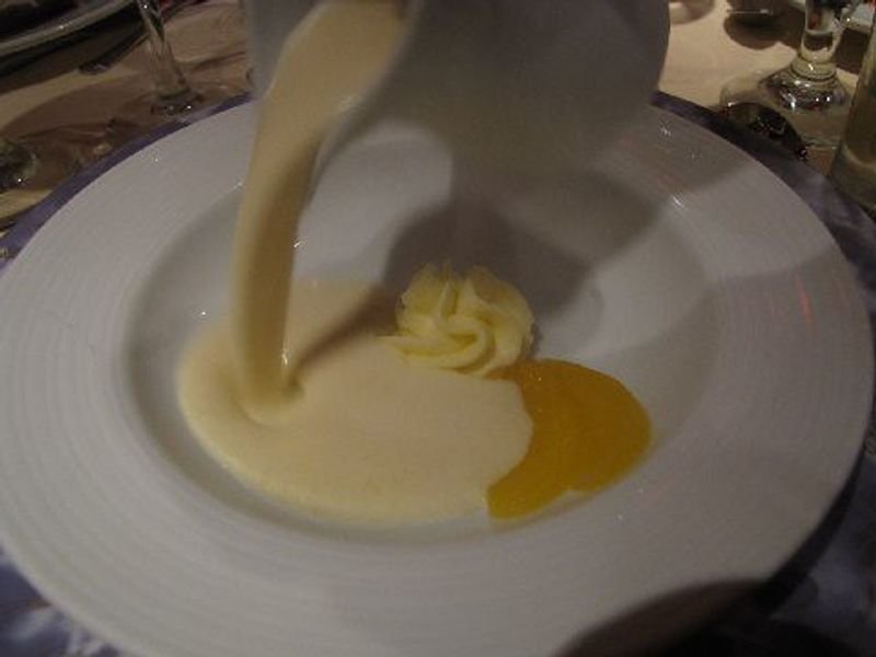 resources of Sandal Solid Cream exporters