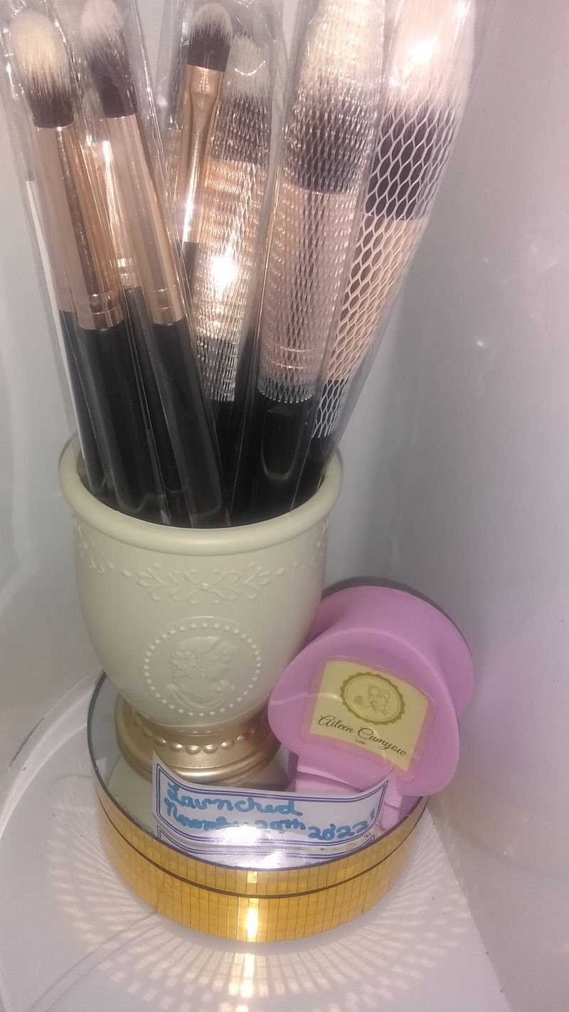 resources of 5 In 1 Sonic Face Brush Face Cleansing exporters