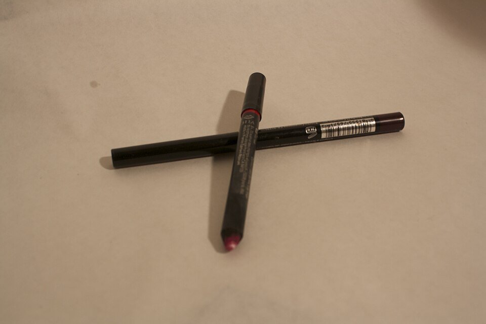 resources of Very Thin Lines Eyebrow Pencil exporters