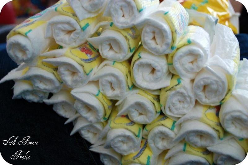 resources of Huggies Little Movers Diapers Sizes 3 to 8 exporters
