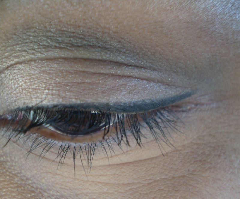 resources of Eye shadow exporters