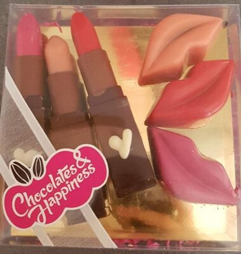 resources of Didem Makeup Kit exporters