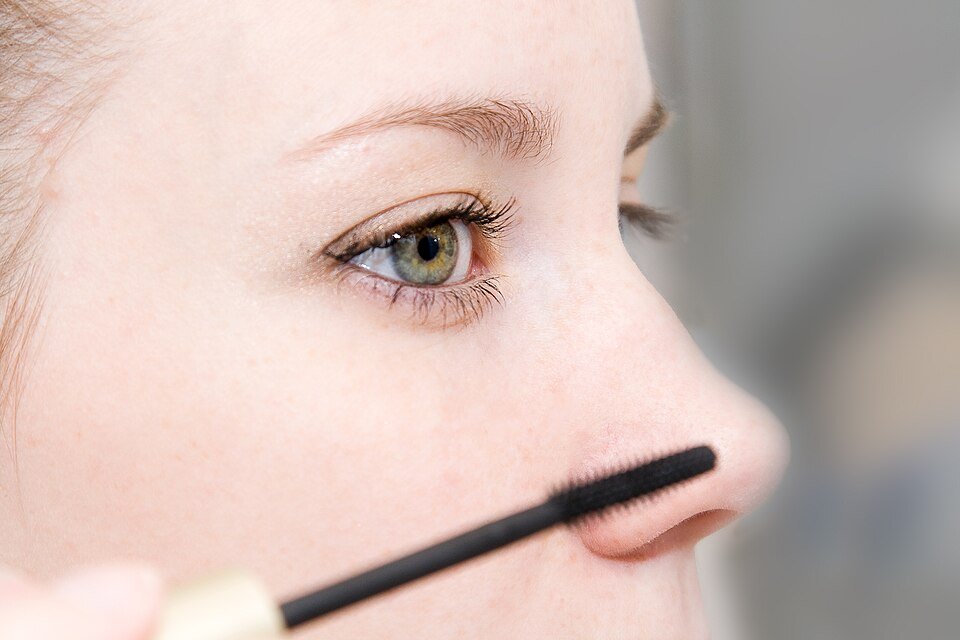 Mascara Exporters, Wholesaler & Manufacturer | Globaltradeplaza.com